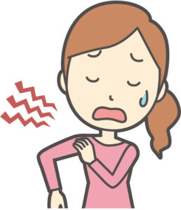 背中の痛み女性 肩こり女性